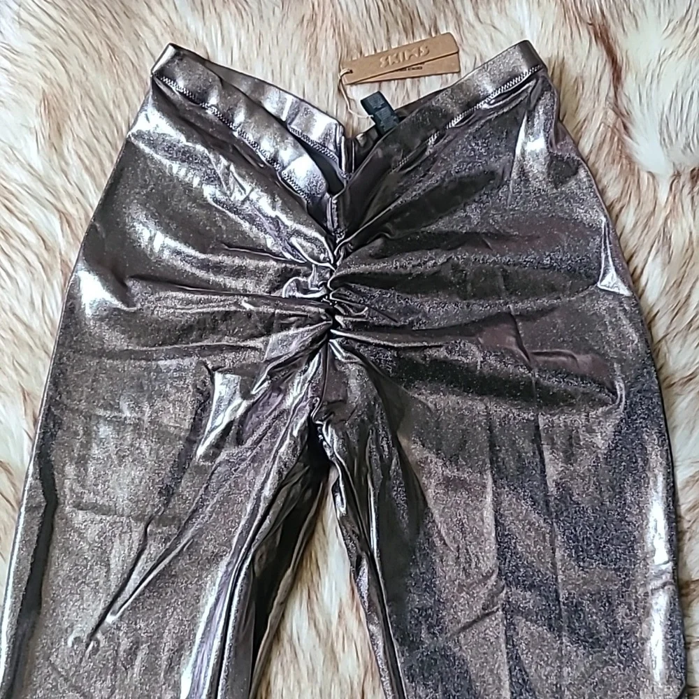 NWT SKIMS Metallic Swim V Waist Pant Size L Carbon